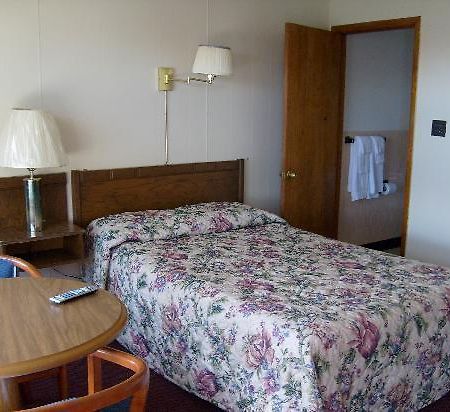 Budget Inn Whitehall Exteriér fotografie